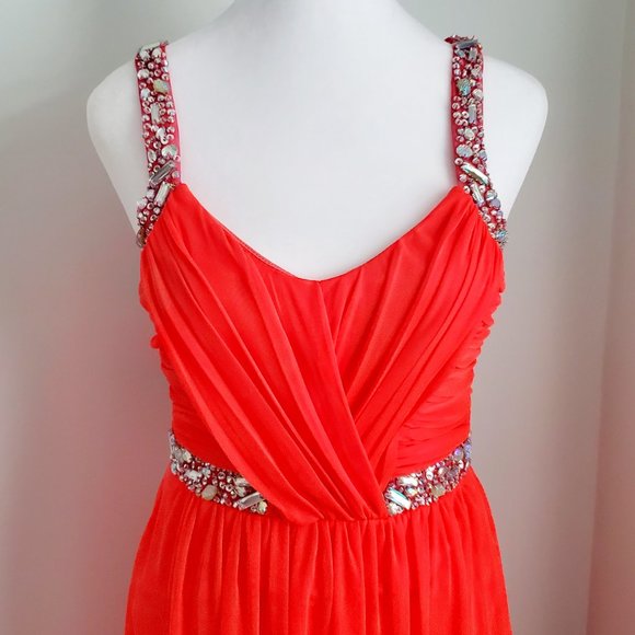 CITY TRIANGLES Sequined Gown Racer Back Sweetheart Neckline Pleats Layered Skirt - Picture 5 of 10